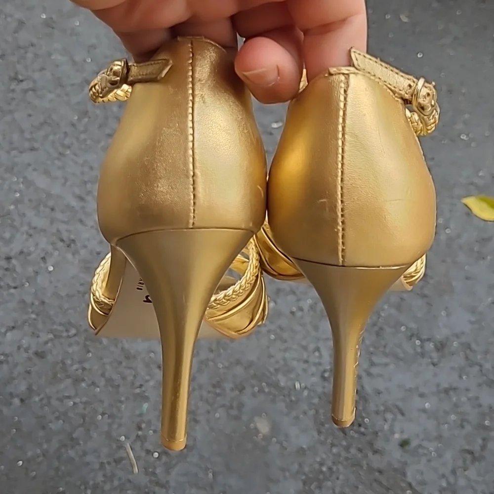 BCBG Paris Leather Heels - Picture 6 of 8